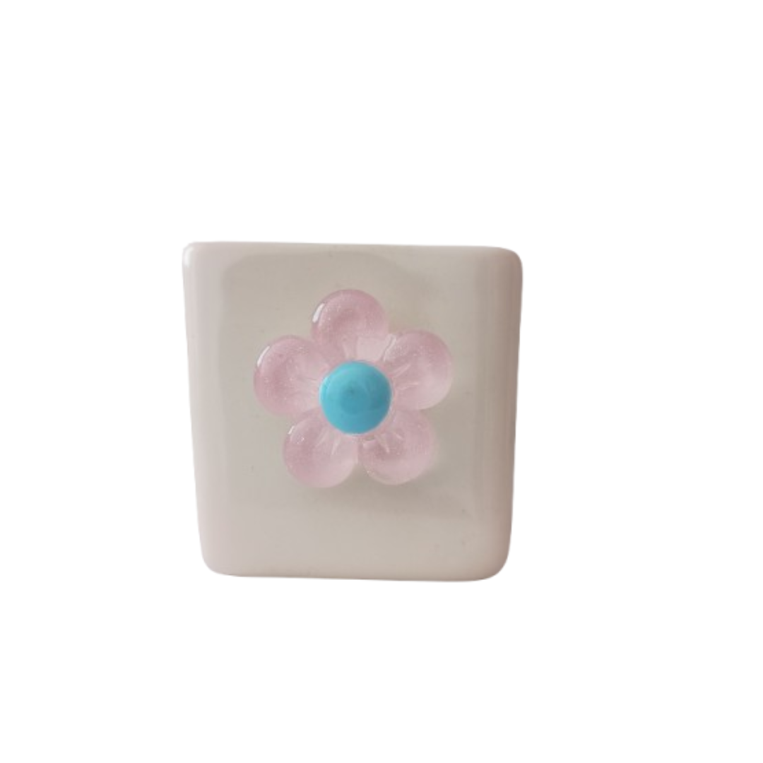 Cute pot 🌸